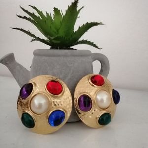 Multi-Color clip on earrings💕